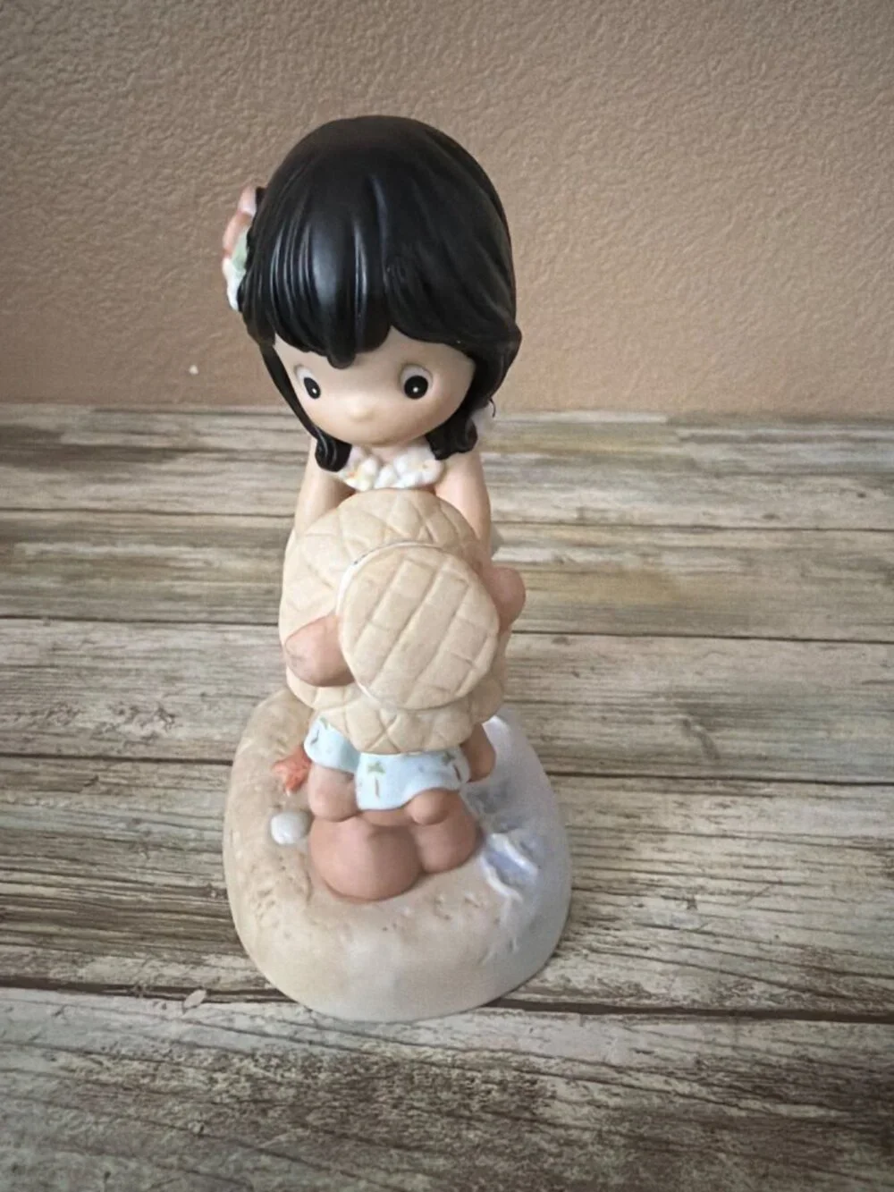 Precious Moments 2001 In Paradise 101549 + Aloha Bear Ornament 101550 Set